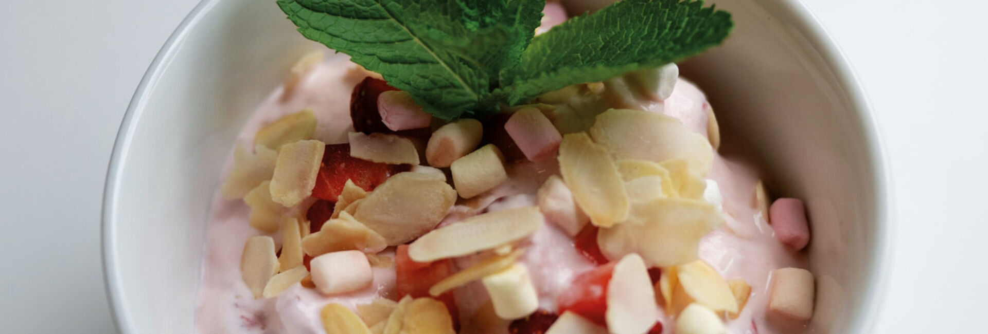 Leserrezept September: Erdbeer-Mandel-Quark